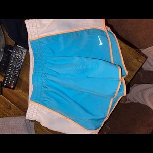 Nike dryfit shorts size small